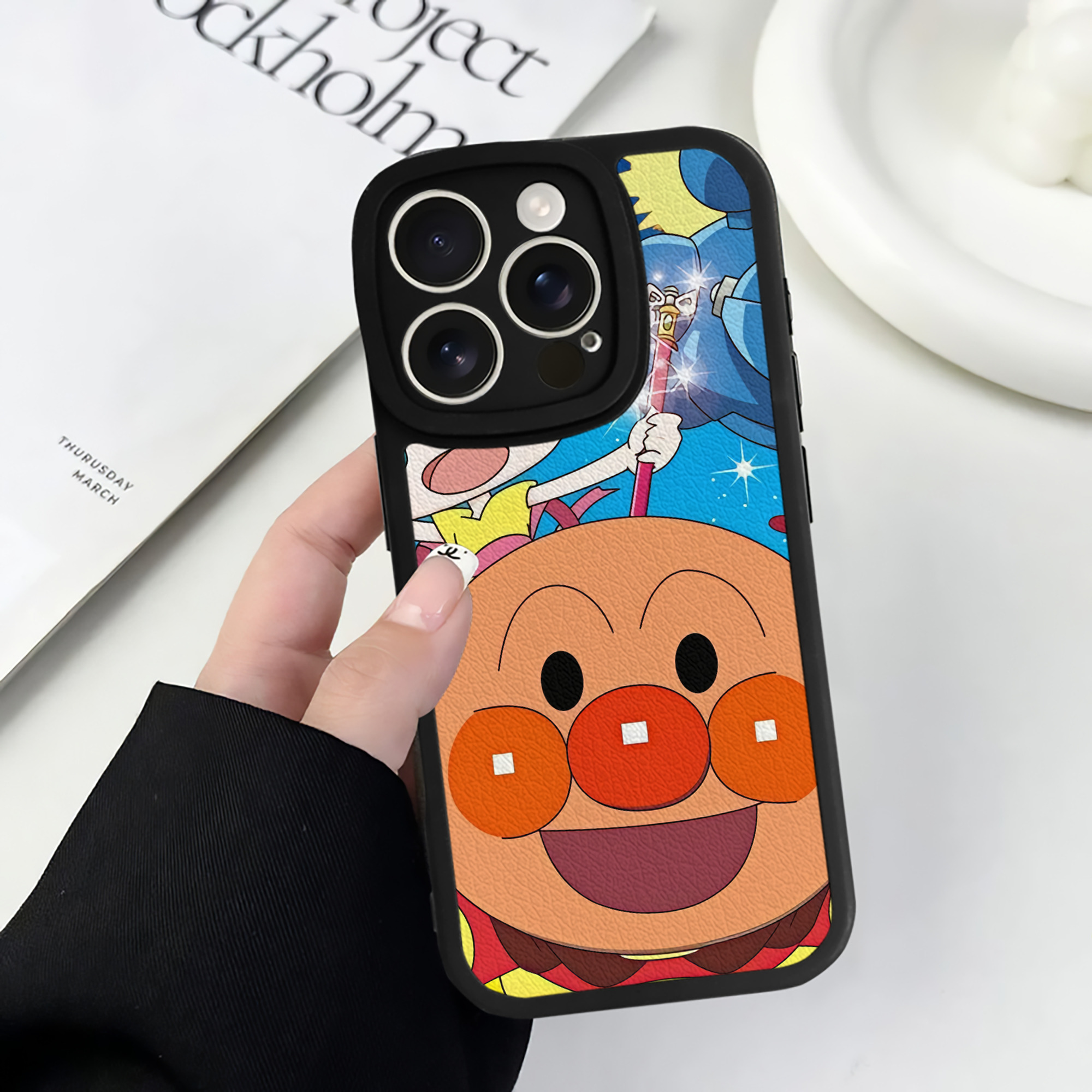 （画像用） アンパンマン Anpanman 【iPhone 16シリーズ対応】シリコンスマホケース（レザー調） 材質：シリコン